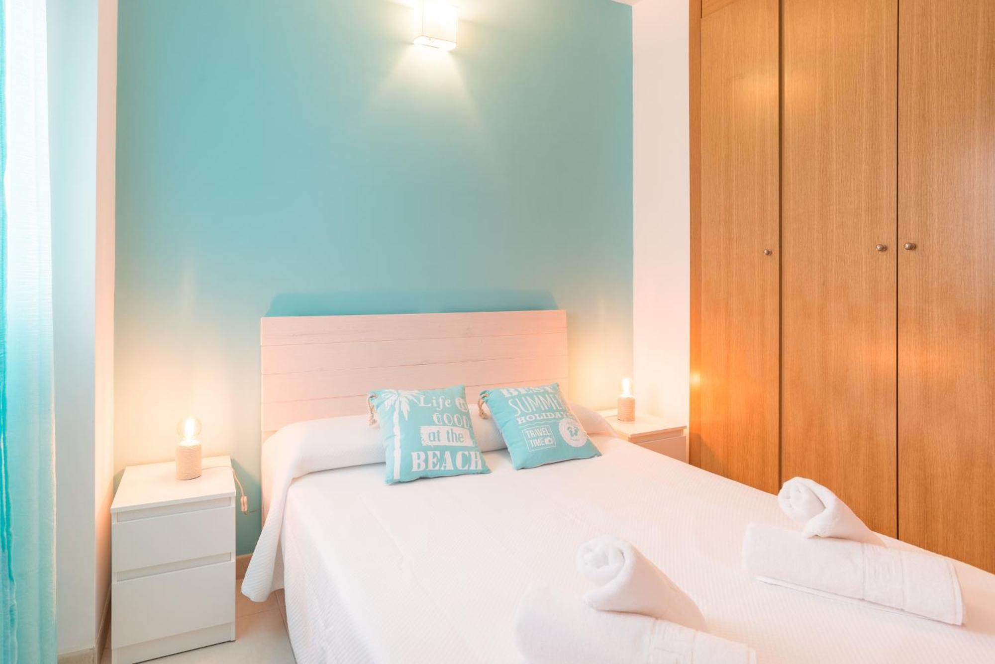 Hill Apartment With Terrace, Parking, Pool & Paddle Court トレモリノス エクステリア 写真