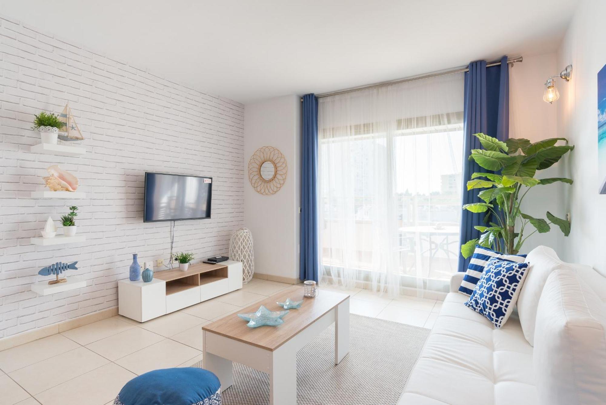 Hill Apartment With Terrace, Parking, Pool & Paddle Court トレモリノス エクステリア 写真